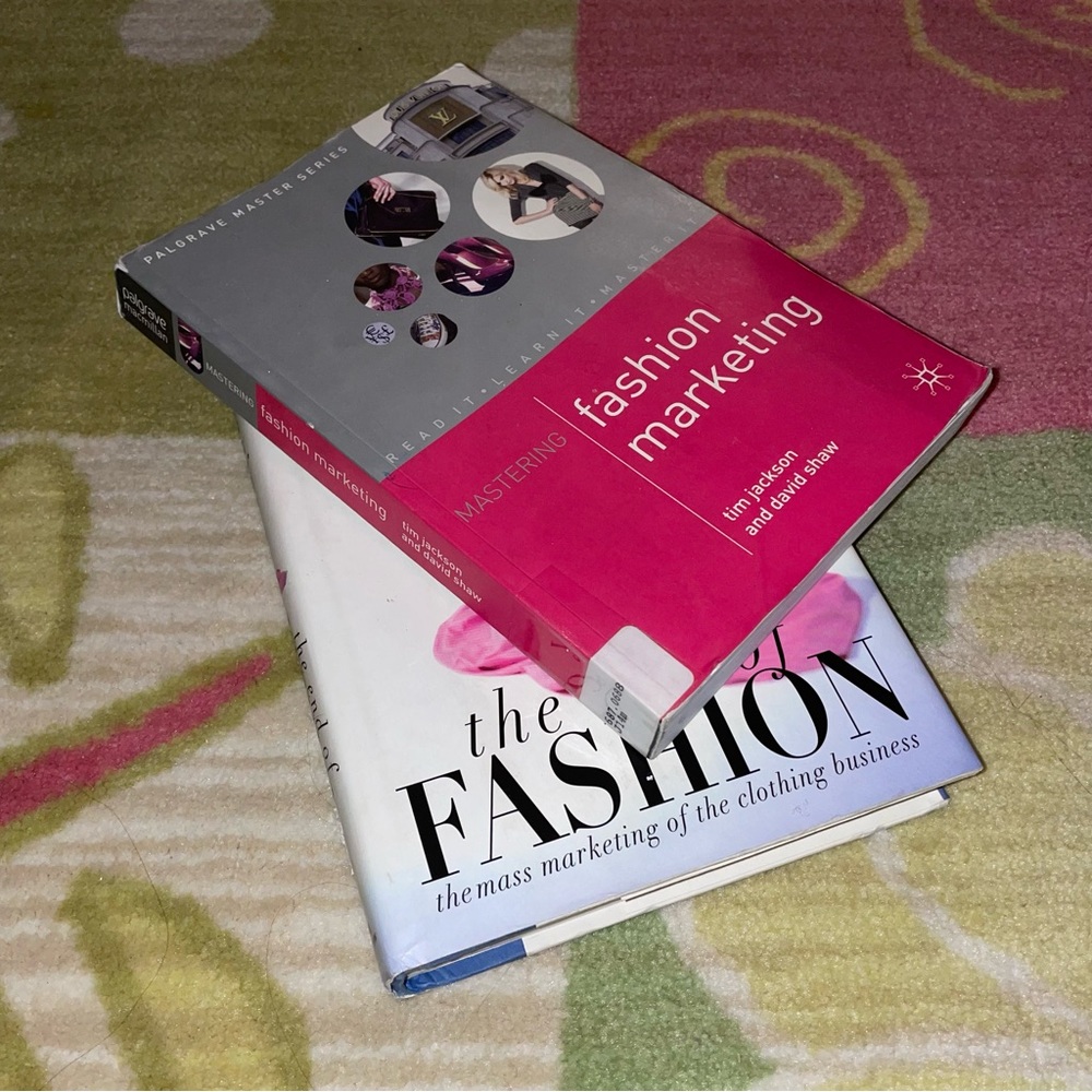 2 Educational Fashion Books Bundle Set for Sale